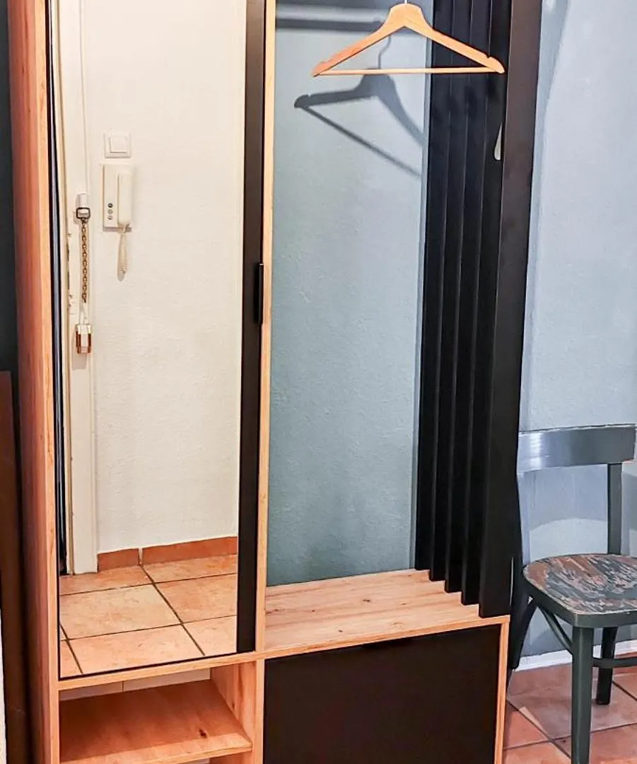 Elegant City Apartment Close To Main Train Station Dusseldorf Germany