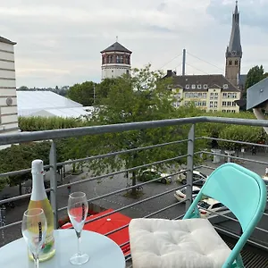 Avi Burgplatz Düsseldorf