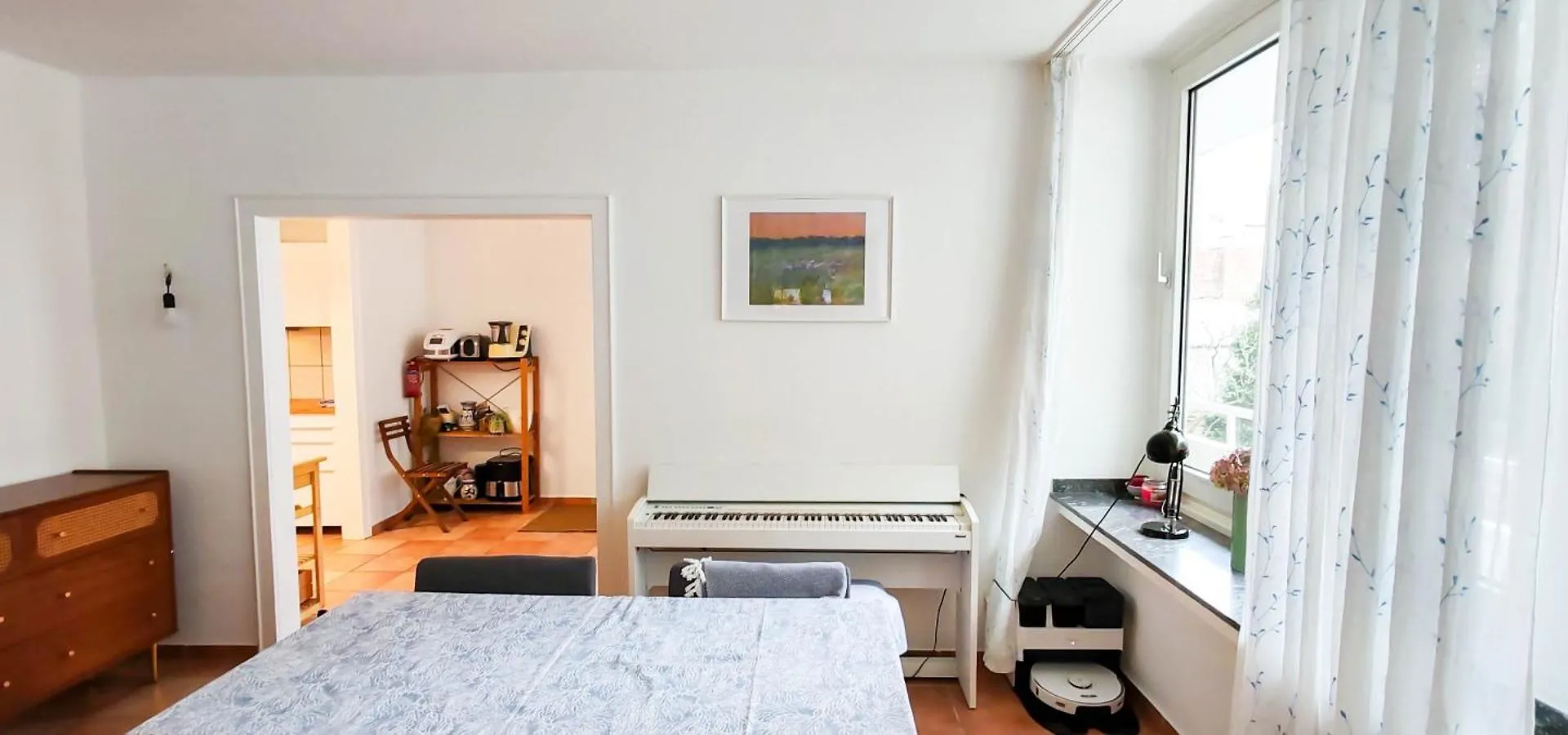 Elegant City Apartment Close To Main Train Station Dusseldorf